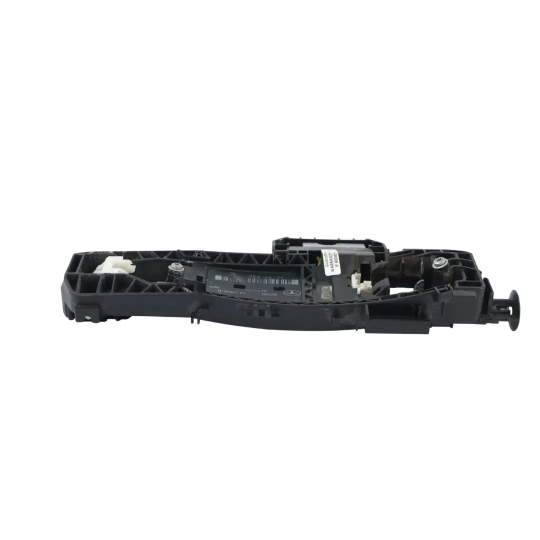 Türgriff Montage Träger Hinten Rechts für Mercedes GLA X156 mit Teilenummer A2047603200 Mercedes GLA X156 Türgriff Montage Träger Hinten Rechts - SKU A2047603200 - Teilenummer A2047603200