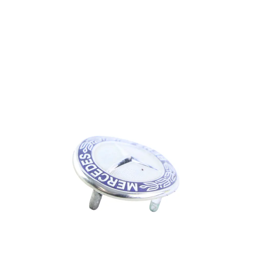 Kühlergrill Emblem Logo Zeichen Plakette für Mercedes W204 mit Teilenummer A2048170316 Mercedes W204 Kühlergrill Emblem Logo Zeichen Plakette - SKU A2048170316 - Teilenummer A2048170316