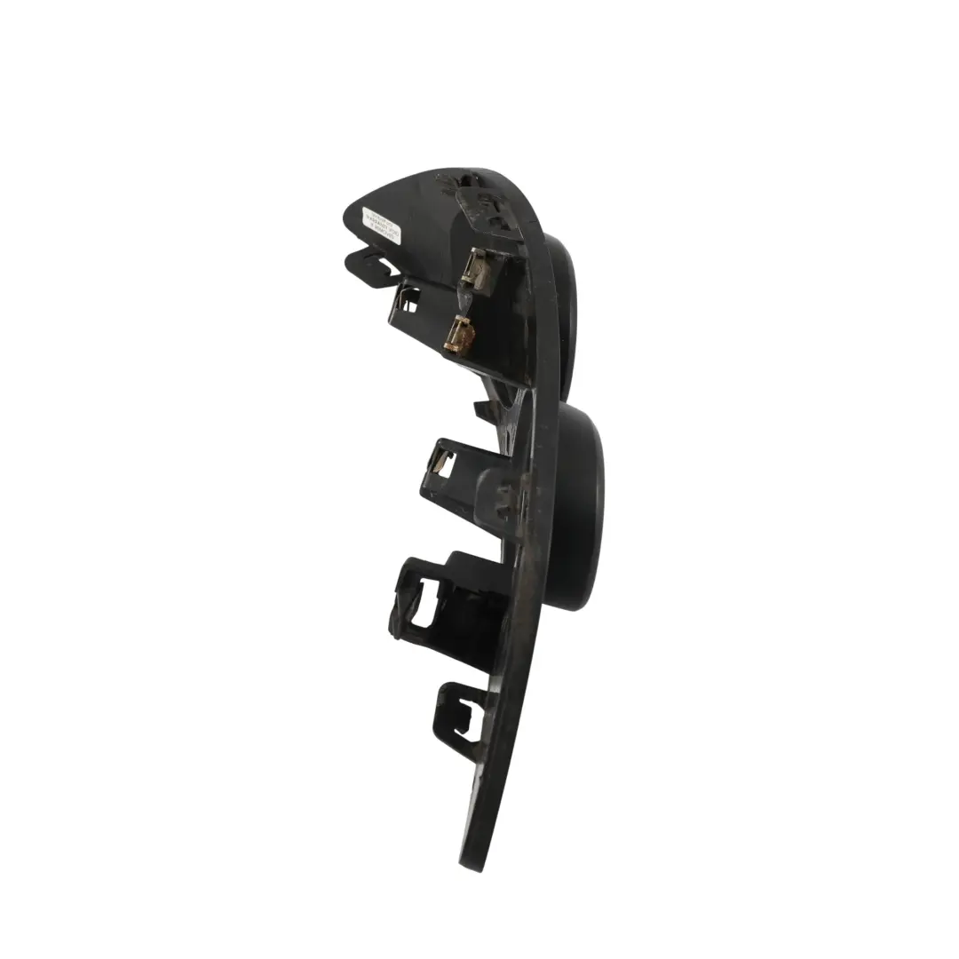 Stoßstange Nebelscheinwerfer Blende Abdeckung Links für Mercedes W204 mit Teilenummer A2048801024 Mercedes W204 Stoßstange Nebelscheinwerfer Blende Abdeckung Links - SKU A2048801024 - Teilenummer A2048801024