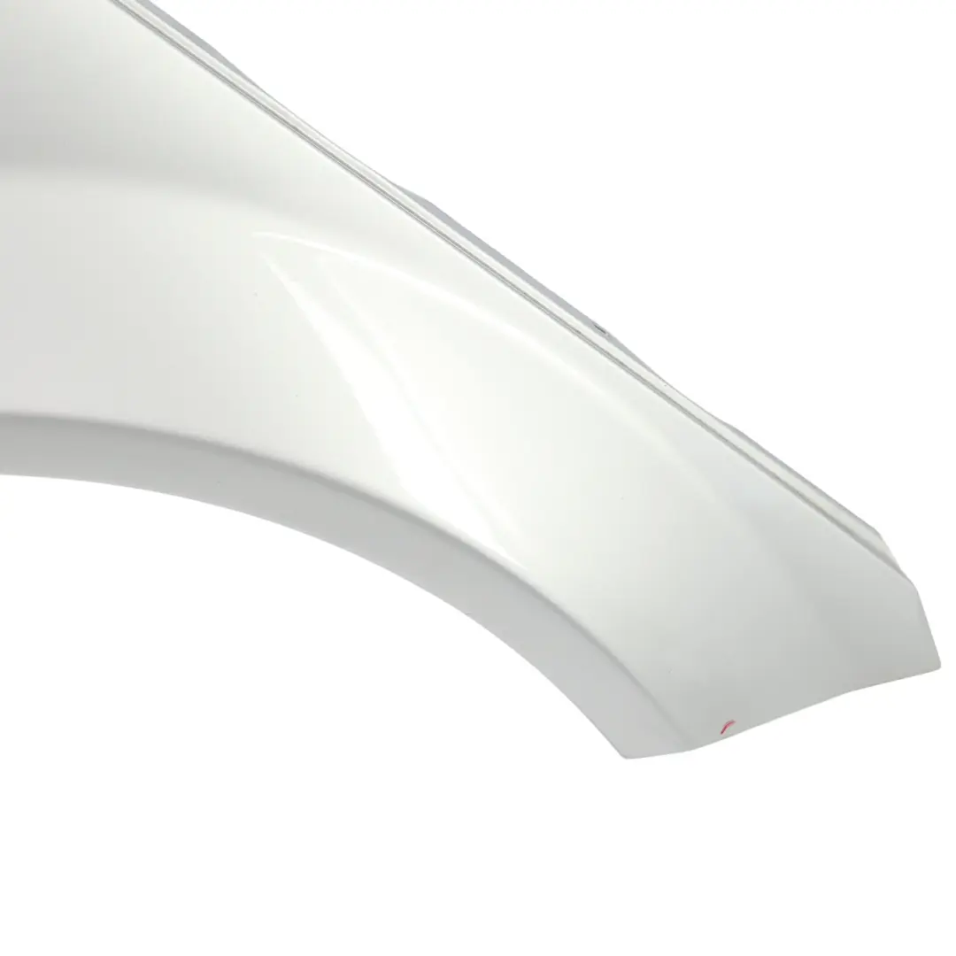 alare laterale anteriore destro parafango Iridium Argento - 775 per Mercedes W204 con numero di parte A2048801418 Mercedes W204 alare laterale anteriore destro parafango Iridium Argento - 775 - SKU A2048801418-IRS3 - Numero di parte A2048801418