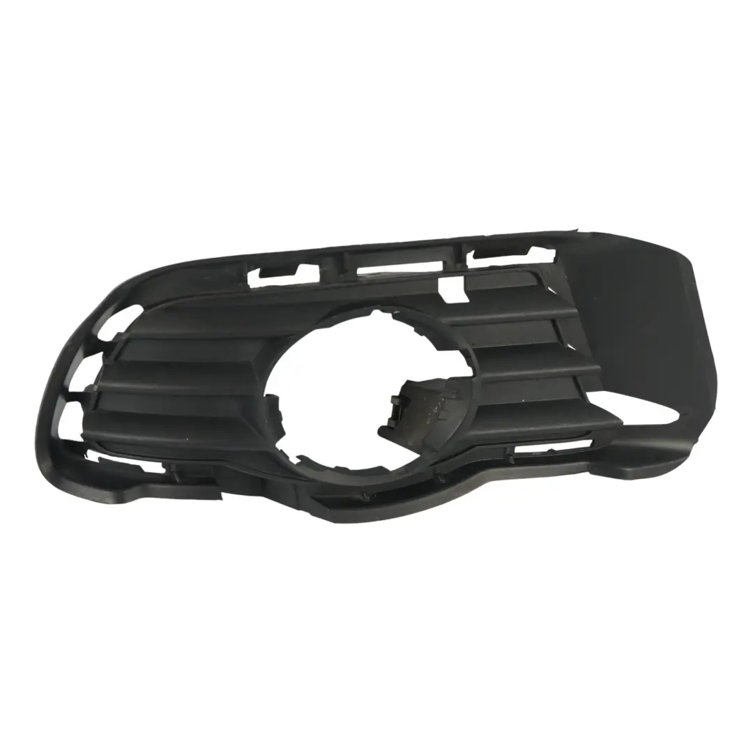 Mercedes W204 Kratka Osłona Lampy Zderzaka Przedniego Prawa - SKU A2048850223-2 - Numer Części A2048850223