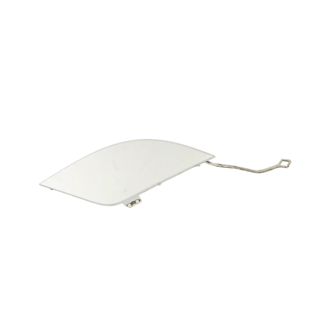 Copri Gancio Traino Posteriore Argento Iridium Metallizzato 775 per Mercedes W204 con numero di parte A2048850823 Mercedes W204 Copri Gancio Traino Posteriore Argento Iridium Metallizzato 775 - SKU A2048850823-IRS1 - Numero di parte A2048850823