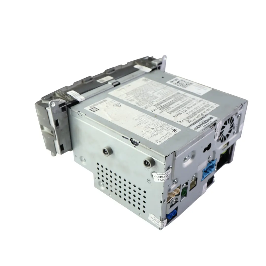 Navigazione Lettore CD COMAND Radio Sat Nav per Mercedes W204 con numero di parte A2049005903 Mercedes W204 Navigazione Lettore CD COMAND Radio Sat Nav - SKU A2049005903-1 - Numero di parte A2049005903