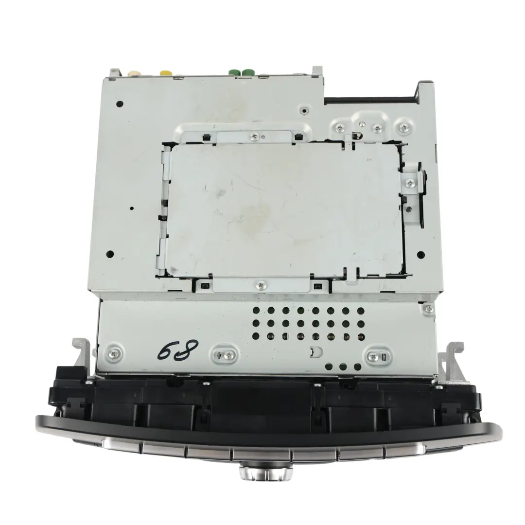 Radio Navegación Sat Nav Unidad para Mercedes W204 con número de pieza A2049005915 Mercedes W204 Radio Navegación Sat Nav Unidad - SKU A2049005915 - Número de pieza A2049005915