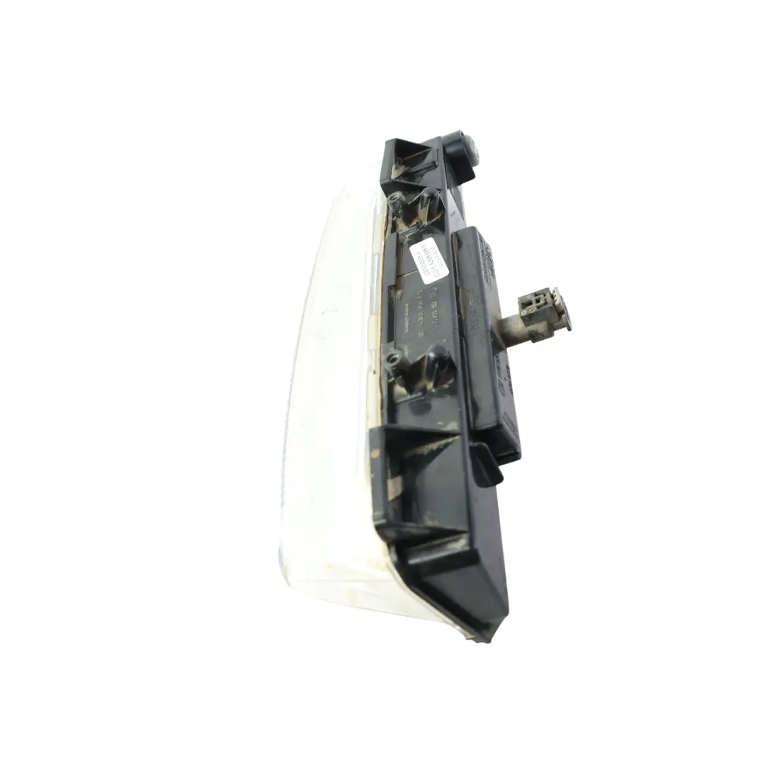 Feu de Jour LED Avant Gauche pour Mercedes W246 à propos du numéro de pièce A2049069100 Mercedes W246 Feu de Jour LED Avant Gauche - SKU A2049069100 - Numéro de pièce A2049069100