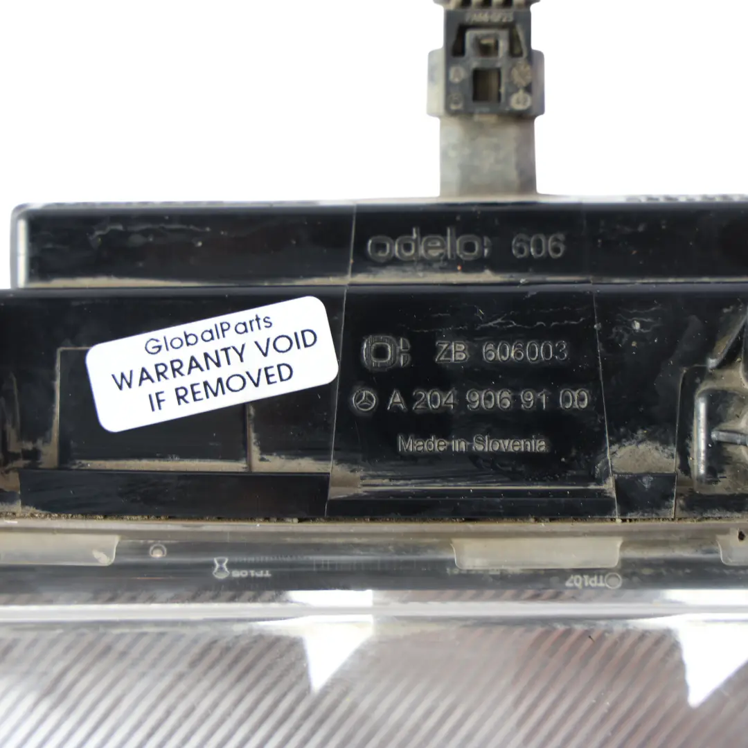 Mercedes W246 Feu de Jour LED Avant Gauche - SKU A2049069100 - Numéro de pièce A2049069100