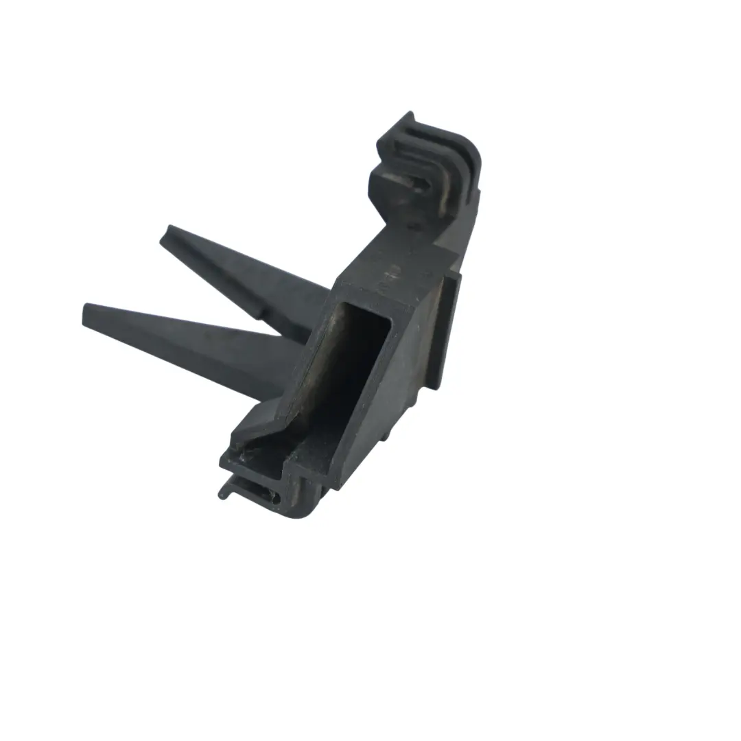 Mercedes W205 Uchwyt Mocowania Przewodu Chłodnicy M274 - SKU A2055011400 - Numer Części A2055011400