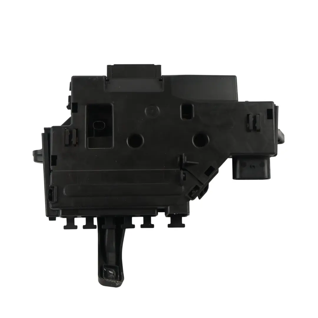 C63 AMG Couvercle Boîtier Boîte Fusibles pour Mercedes C205 à propos du numéro de pièce A2055407311 Mercedes C205 C63 AMG Couvercle Boîtier Boîte Fusibles - SKU A2055407311 - Numéro de pièce A2055407311