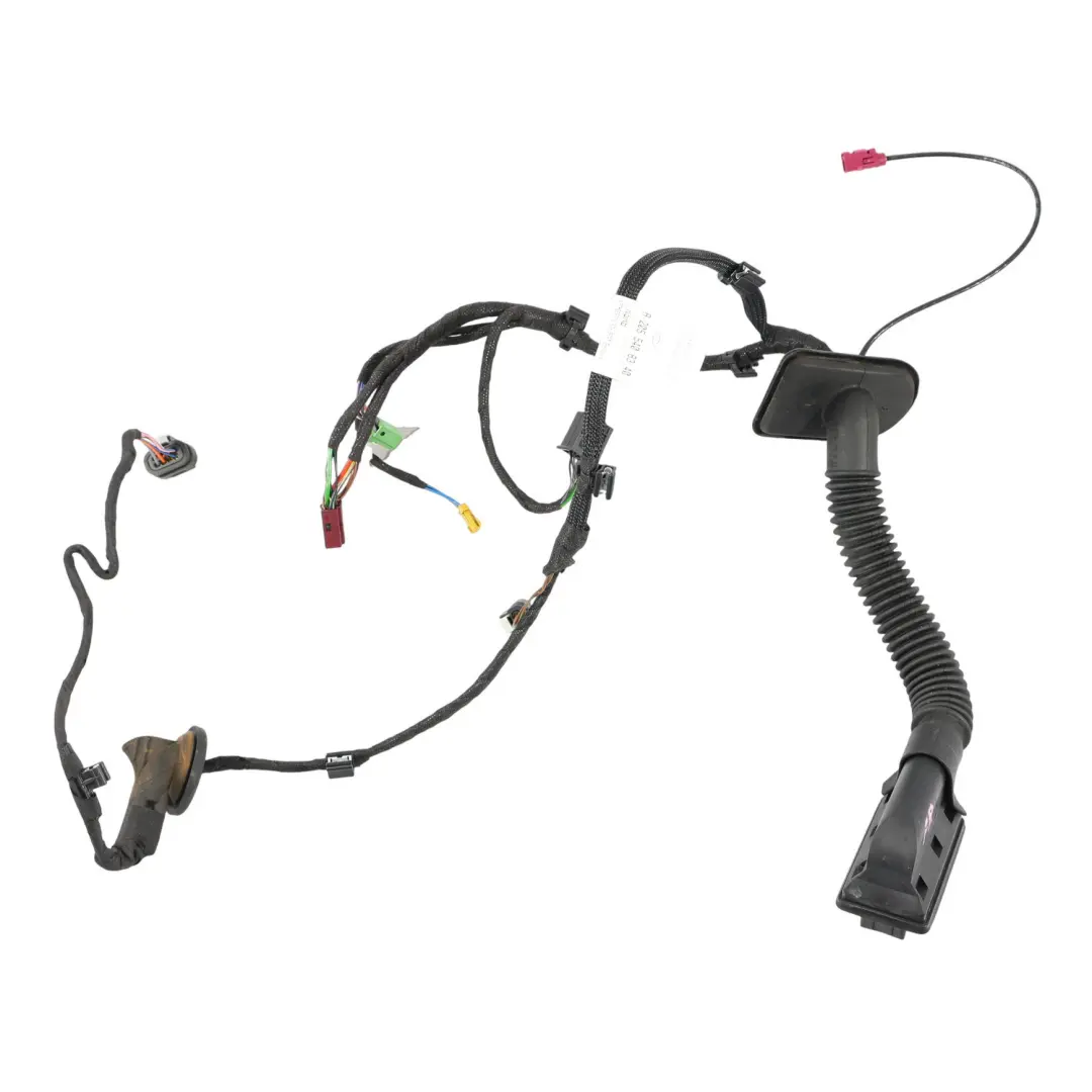 Front Door Electrical Wiring Harness Right O/S to Mercedes W205 with Part number A2055408340 Mercedes W205 Front Door Electrical Wiring Harness Right O/S - SKU RHD-A2055408340 - Part number A2055408340