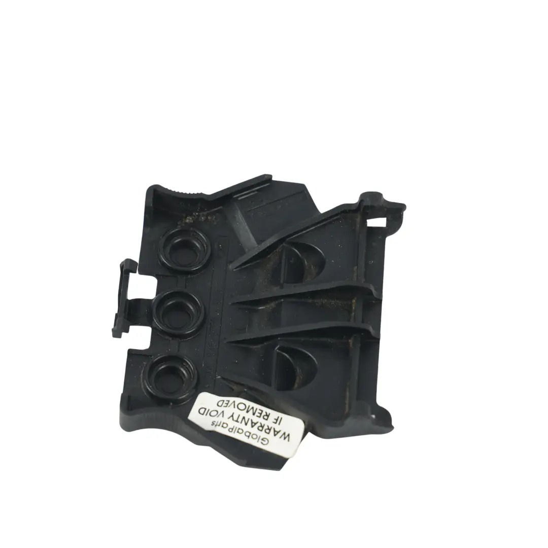 Pokrywka Osłona Klemy Akumulatora Lewa do Mercedes W205 W213 C253 o numerze A2055450700 Mercedes W205 W213 C253 Pokrywka Osłona Klemy Akumulatora Lewa - SKU A2055450700 - Numer Części A2055450700