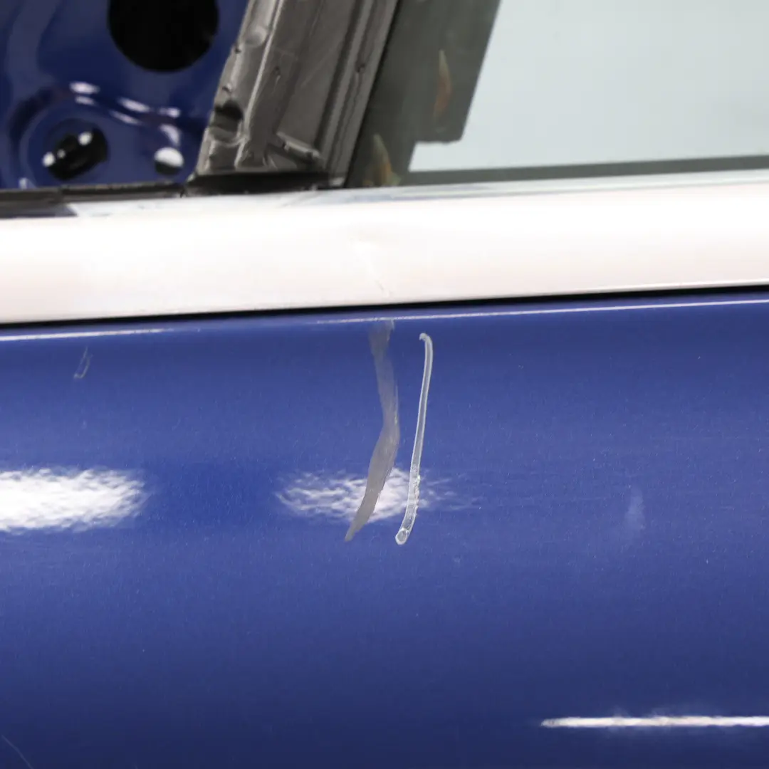 Porta anteriore sinistra Blu brillante metallizzato - 896 per Mercedes W205 con numero di parte A2057200105 Mercedes W205 Porta anteriore sinistra Blu brillante metallizzato - 896 - SKU A2057200105-BRB - Numero di parte A2057200105