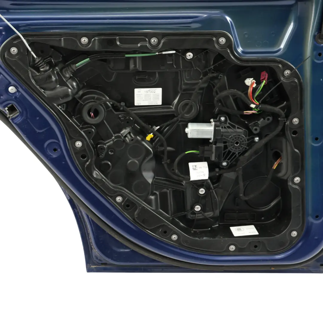 Puerta Trasera Izquierda Azul Brillante Metalizado - 896 para Mercedes S205 con número de pieza A2057300305 Mercedes S205 Puerta Trasera Izquierda Azul Brillante Metalizado - 896 - SKU A2057300305-BRB - Número de pieza A2057300305