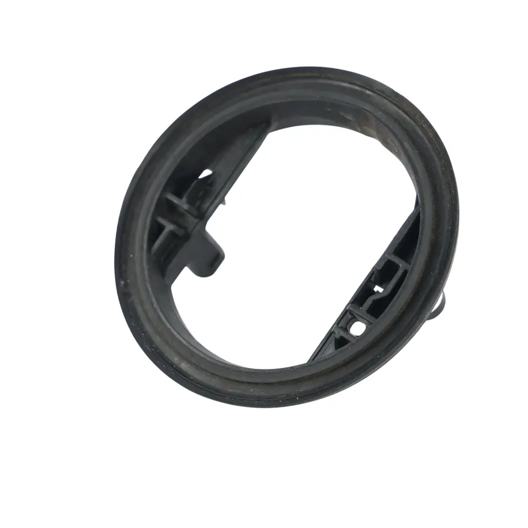 Uszczelka Ramki Znaczka Tylnej Klapy do Mercedes C205 o numerze A2057550000 Mercedes C205 Uszczelka Ramki Znaczka Tylnej Klapy - SKU A2057550000 - Numer Części A2057550000