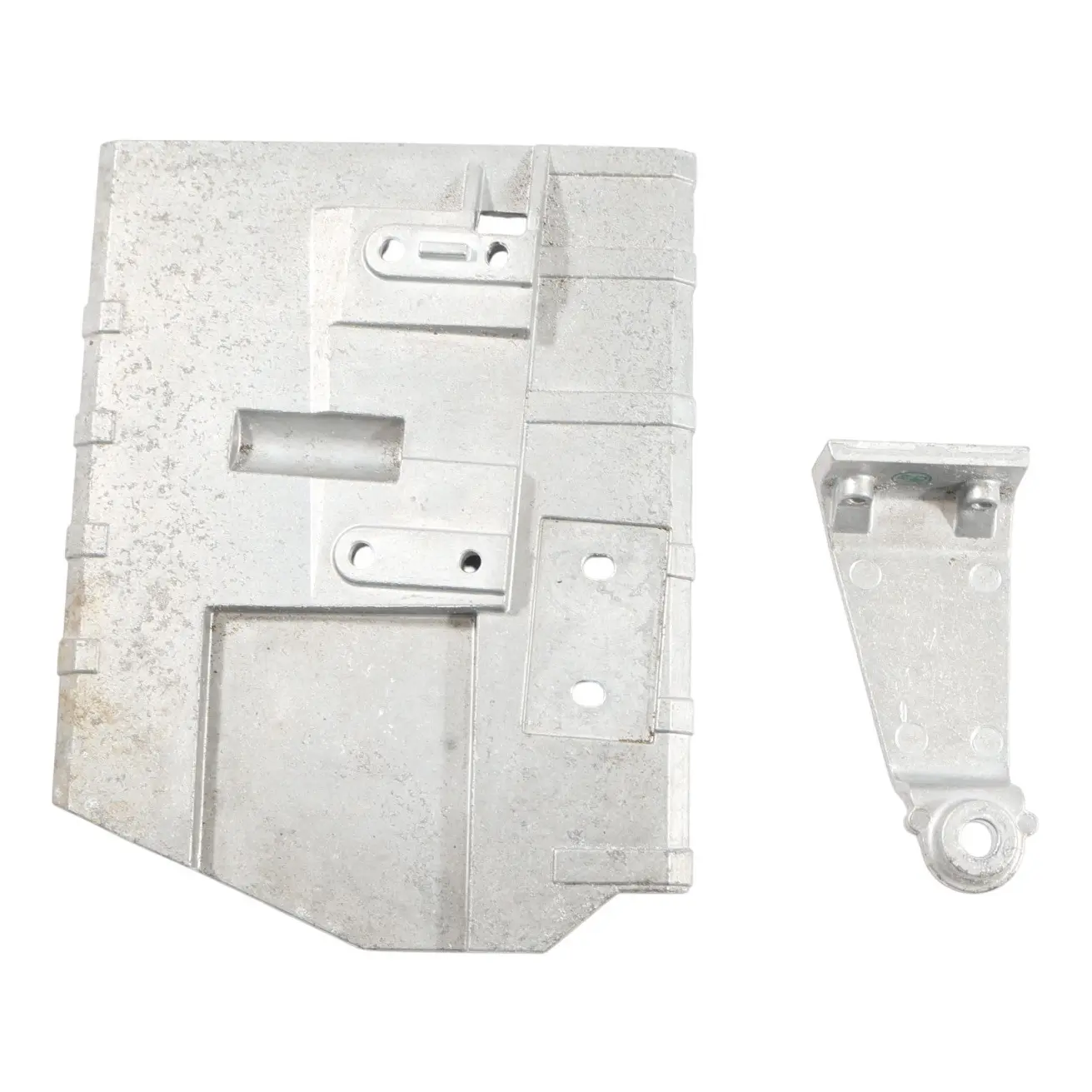 Mercedes W205 Voltage Battery Converter Inverter Part Cover Bracket A2059006515
