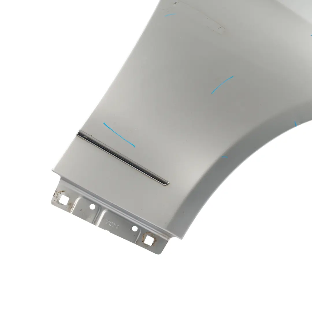 W207 Pannello laterale anteriore destro Parafango Iridium Silver - 775 per Mercedes con numero di parte A2078800218 Mercedes W207 Pannello laterale anteriore destro Parafango Iridium Silver - 775 - SKU A2078800218-IRS - Numero di parte A2078800218