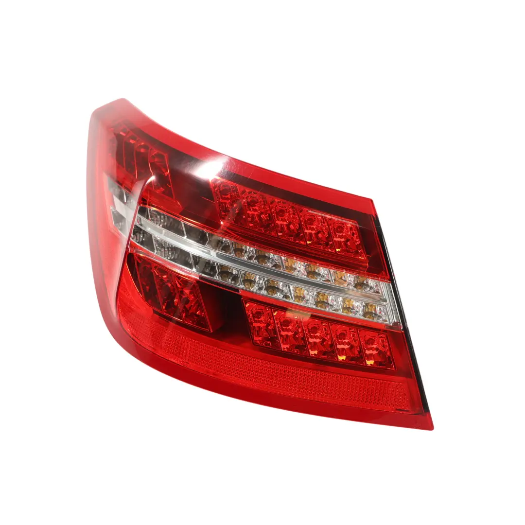 Feu Arrière Mercedes W207 A207 C207 Feu Arrière Gauche pour à propos du numéro de pièce A2079060158 Feu Arrière Mercedes W207 A207 C207 Feu Arrière Gauche - SKU A2079060158-1 - Numéro de pièce A2079060158