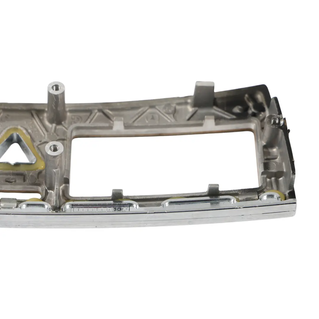 Osłona Górnego Panelu Konsoli Drewniana do Mercedes W209 o numerze A2096803907 Mercedes W209 Osłona Górnego Panelu Konsoli Drewniana - SKU A2096803907 - Numer Części A2096803907