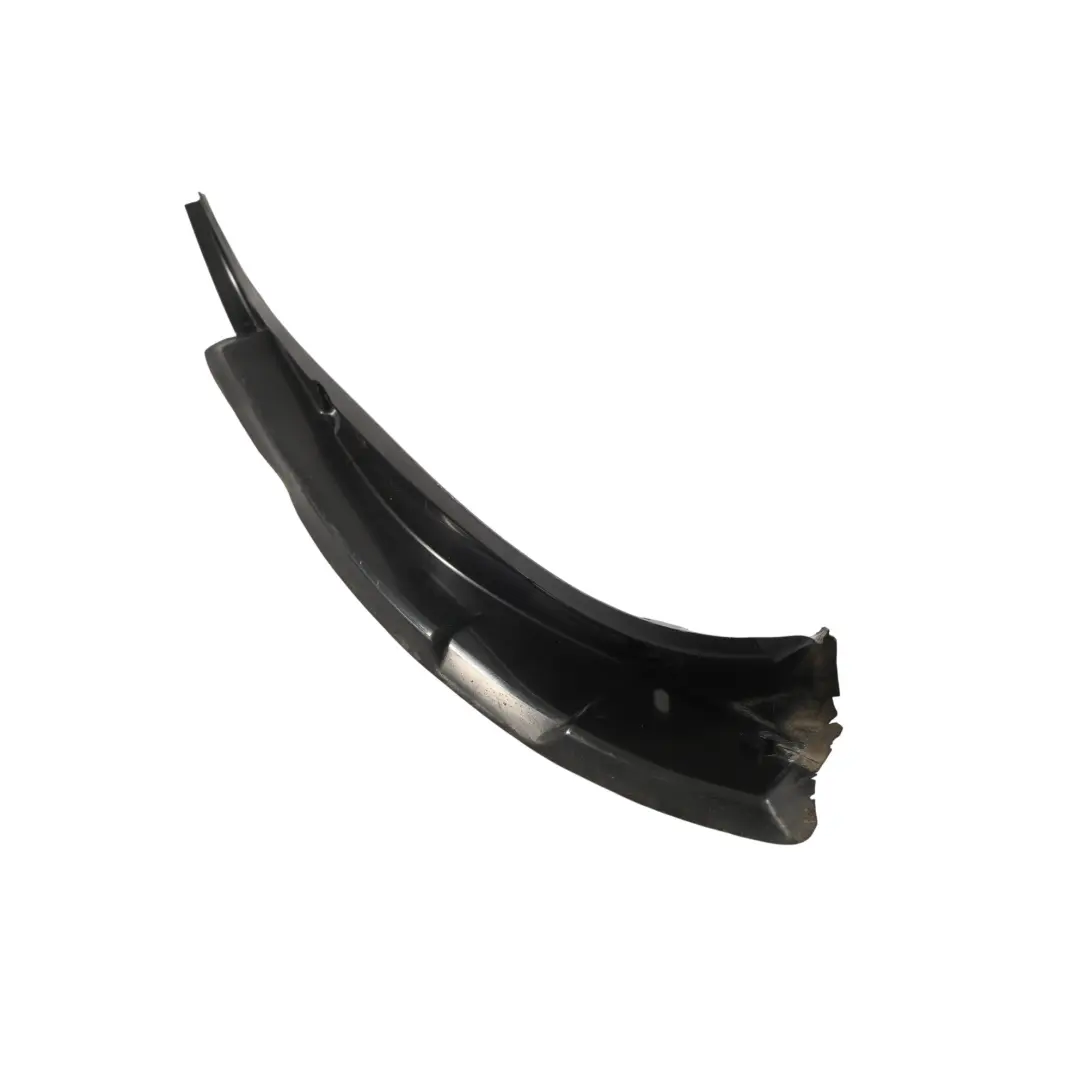 Mercedes A209 Couvercle Évacuation Eau Coffre Hayon Droit - SKU A2096930833 - Numéro de pièce A2096930833