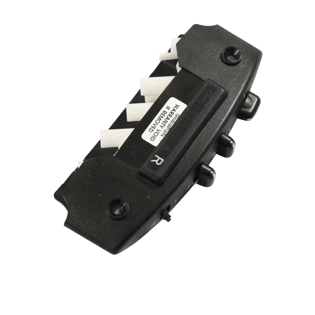 Przełącznik Regulacji Fotela Przedniego Prawy do Mercedes A209 o numerze A2098000278 Mercedes A209 Przełącznik Regulacji Fotela Przedniego Prawy - SKU A2098000278-1 - Numer Części A2098000278