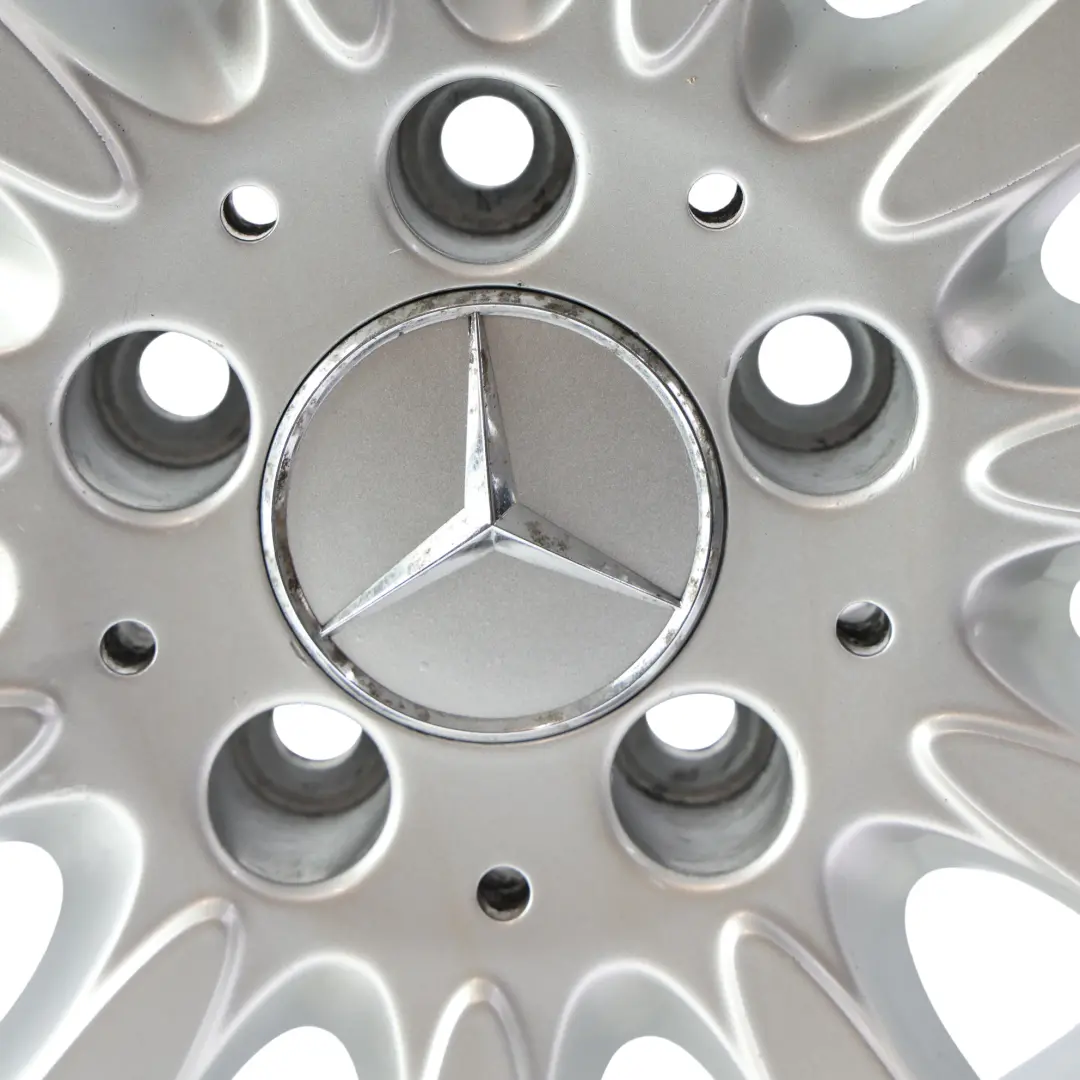 Mercedes W211 Jante Alliage Argent 16" 7.5J ET:42 - SKU A2114015702-1 - Numéro de pièce A2114015702