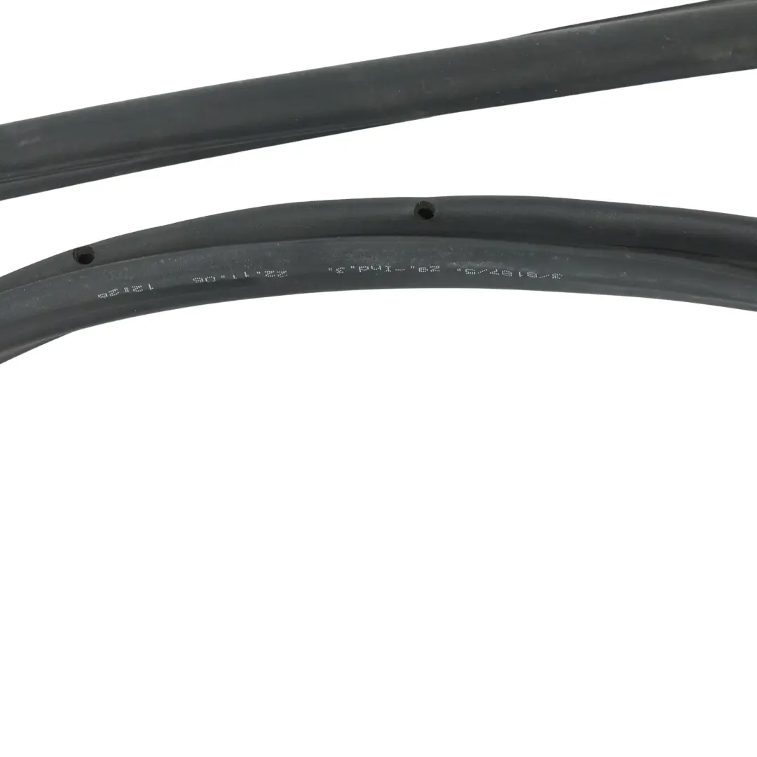 Mercedes W211 Türdichtung Hinten Rechts Rahmen Schwarz - SKU A2117300278-1 - Teilenummer A2117300278