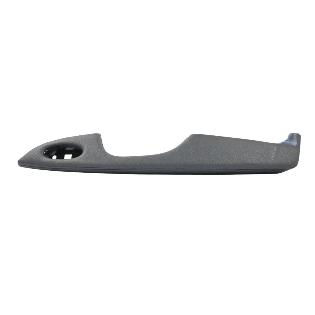 Mercedes W211 Garniture Porte Arrière Droite Bande Cache Noir - SKU A2117300428 - Numéro de pièce A2117300428