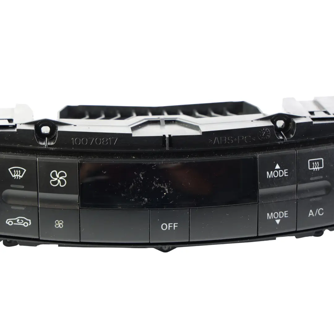 Mercedes W211 Panneau Commande Climatisation Chauffage - SKU A2118302090 - Numéro de pièce A2118302090