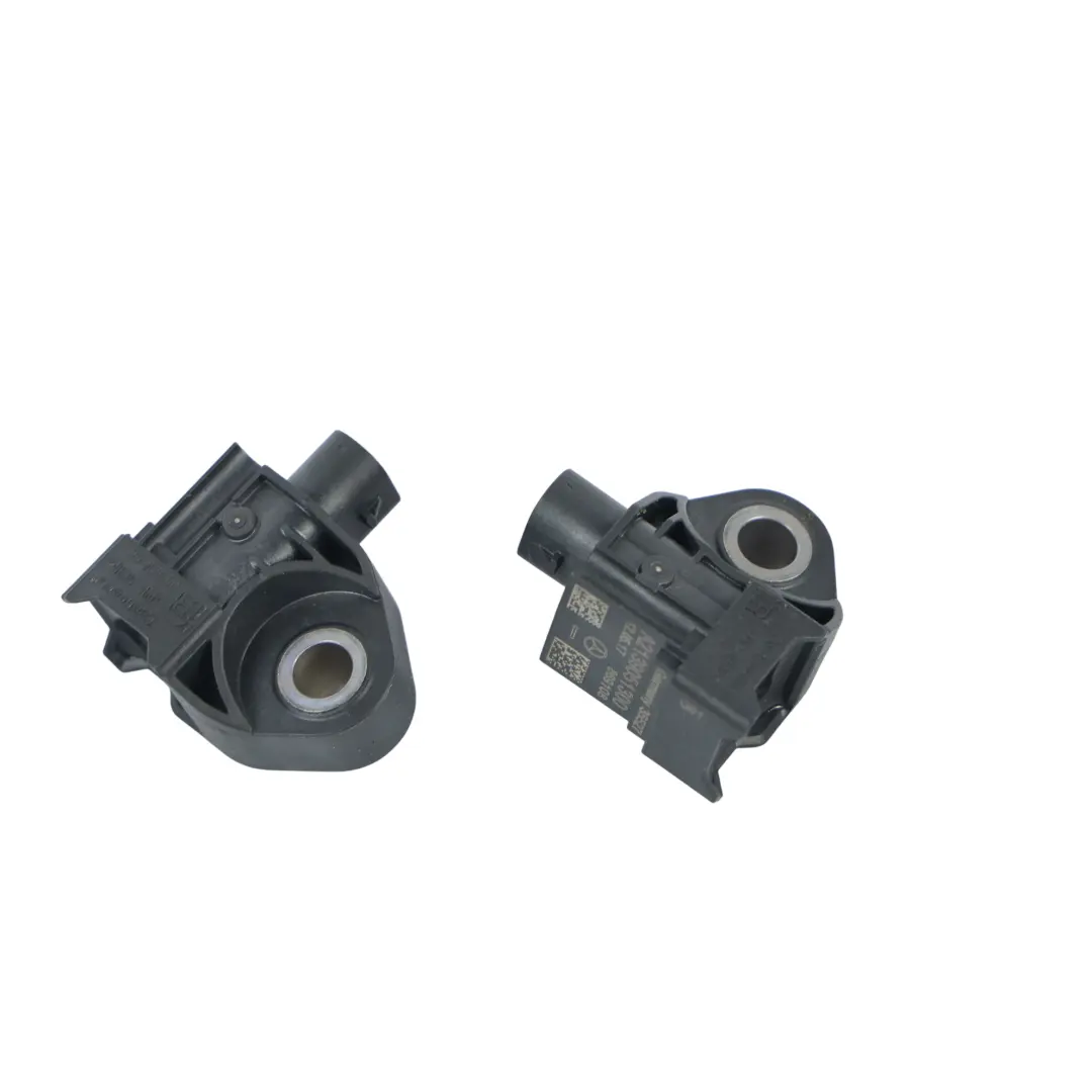 Mercedes W205 Set Sensor Aceleración Impacto Izquierdo Derecho - SKU A2139051300-1 - Número de pieza A2139051300