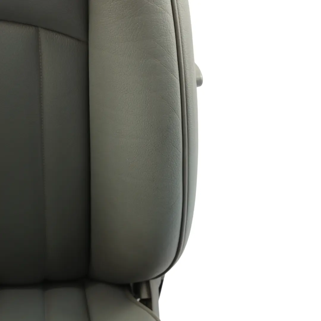 Fotel Prawy Przedni Podgrzewany Elektryczny Szara Skóra do Mercedes CLS C219 o numerze A2199103547 Mercedes CLS C219 Fotel Prawy Przedni Podgrzewany Elektryczny Szara Skóra - SKU A2199103547-5 - Numer Części A2199103547