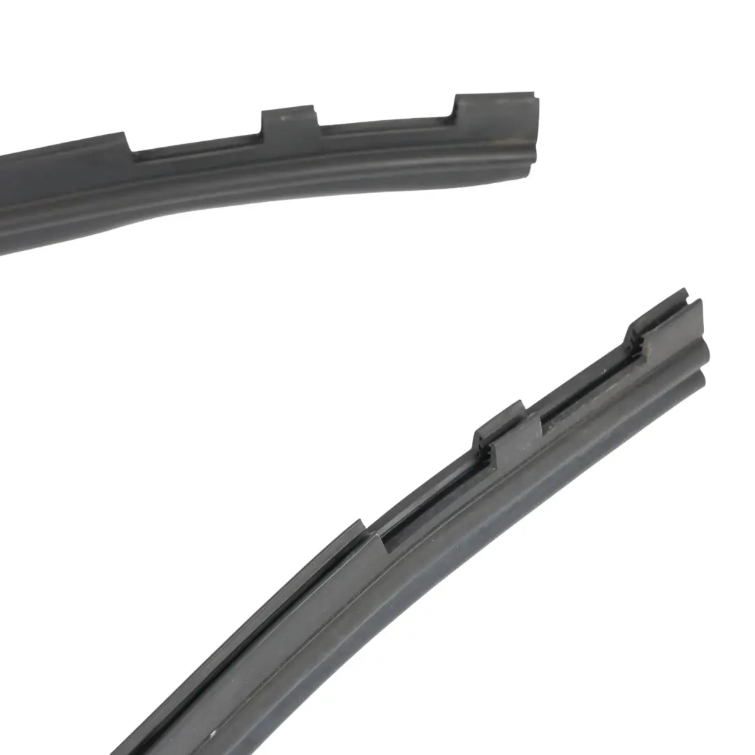Uszczelka Ściany Grodziowej Komory Silnika do Mercedes C215 W220 o numerze A2206280098 Mercedes C215 W220 Uszczelka Ściany Grodziowej Komory Silnika - SKU A2206280098 - Numer Części A2206280098