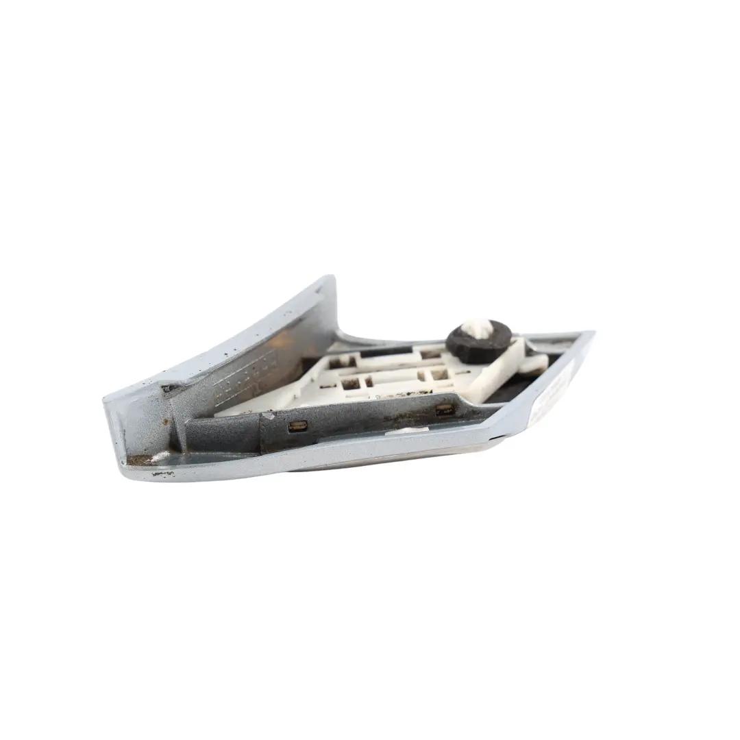 Moulure Aile Arrière Droite Bleu Chalcédoine 347 pour Mercedes W220 à propos du numéro de pièce A2206900462 Mercedes W220 Moulure Aile Arrière Droite Bleu Chalcédoine 347 - SKU A2206900462-CHB - Numéro de pièce A2206900462