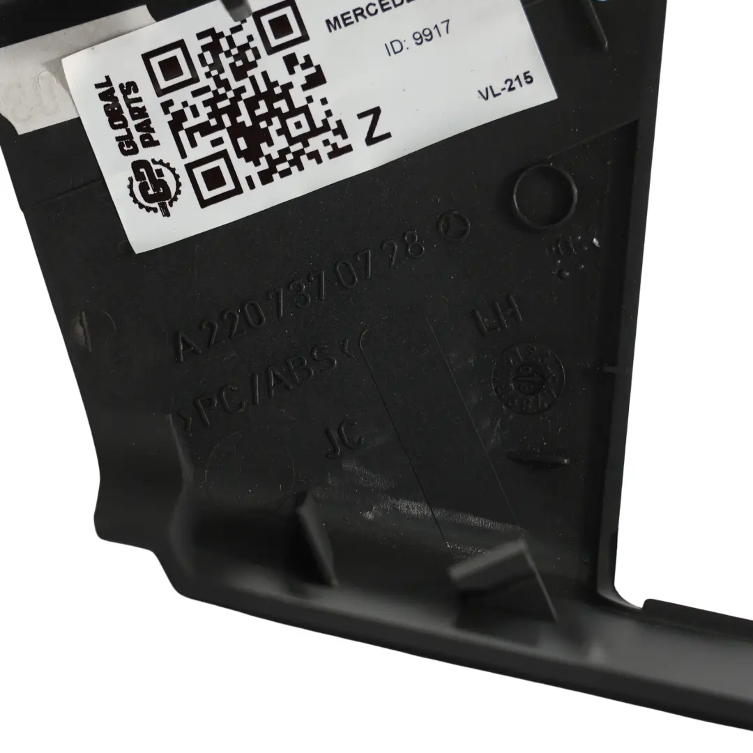 Moldura Interruptor Ventana Puerta Trasera Izquierda para Mercedes W220 con número de pieza A2207370728 Mercedes W220 Moldura Interruptor Ventana Puerta Trasera Izquierda - SKU A2207370728 - Número de pieza A2207370728