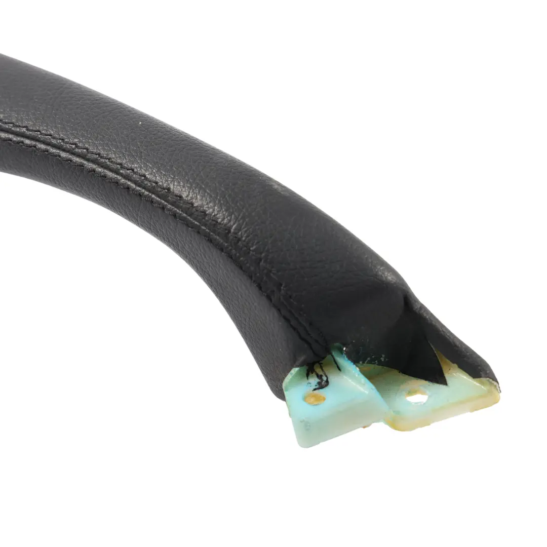Poignée Tirage Porte Intérieure Arrière Droite pour Mercedes W220 à propos du numéro de pièce A2208102654 Mercedes W220 Poignée Tirage Porte Intérieure Arrière Droite - SKU A2208102654 - Numéro de pièce A2208102654