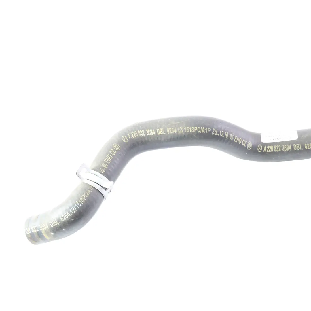Kühlmittelschlauch Rohr Leitung Benzinmotor für Mercedes CL C215 W220 mit Teilenummer A2208323694 Mercedes CL C215 W220 Kühlmittelschlauch Rohr Leitung Benzinmotor - SKU A2208323694 - Teilenummer A2208323694