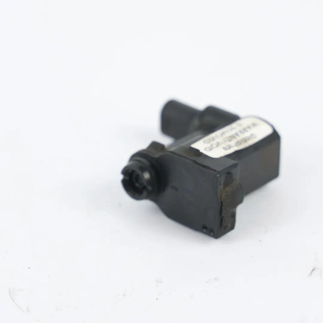 Mercedes W205 Motor Actuador Tapa Combustible - SKU A2228203197 - Número de pieza A2228203197