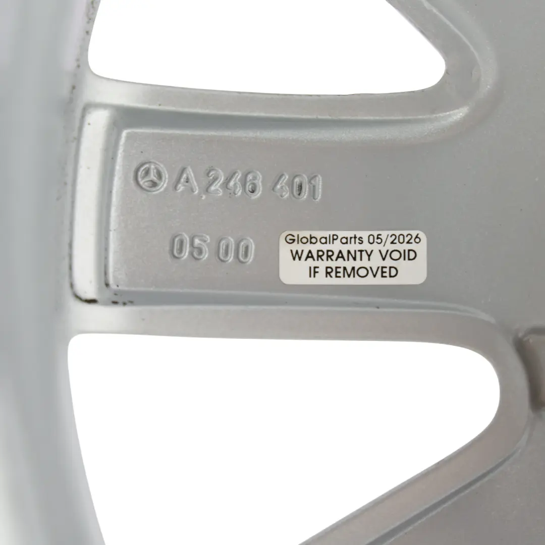 Jante Alliage Argentée 10 Rayons 16" ET:49 6,5J pour Mercedes W176 W246 à propos du numéro de pièce A2464010500 Mercedes W176 W246 Jante Alliage Argentée 10 Rayons 16" ET:49 6,5J - SKU A2464010500-1 - Numéro de pièce A2464010500