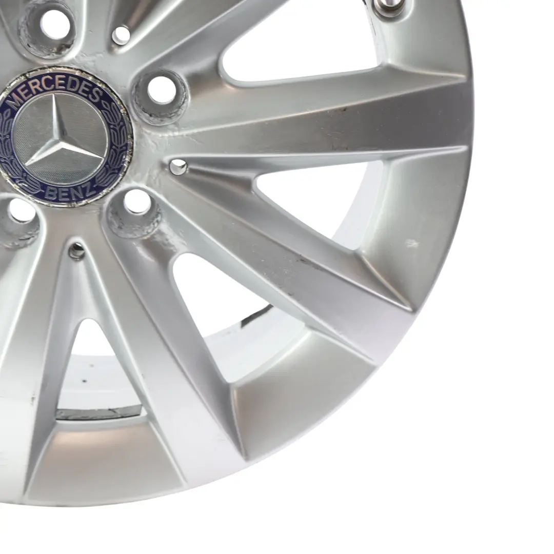 Felga Aluminiowa Srebrna 16" ET:49 6,5J do Mercedes W176 W246 o numerze A2464010500 Mercedes W176 W246 Felga Aluminiowa Srebrna 16" ET:49 6,5J - SKU A2464010500-1 - Numer Części A2464010500