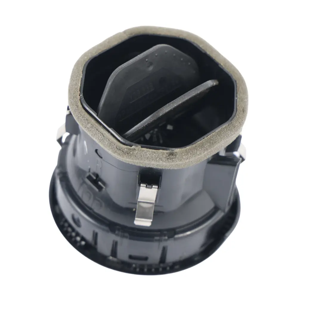 Mercedes W246 Bocchetta Aria Cruscotto Destra Argento Shadow - SKU A2468304000-1 - Numero di parte A2468304000