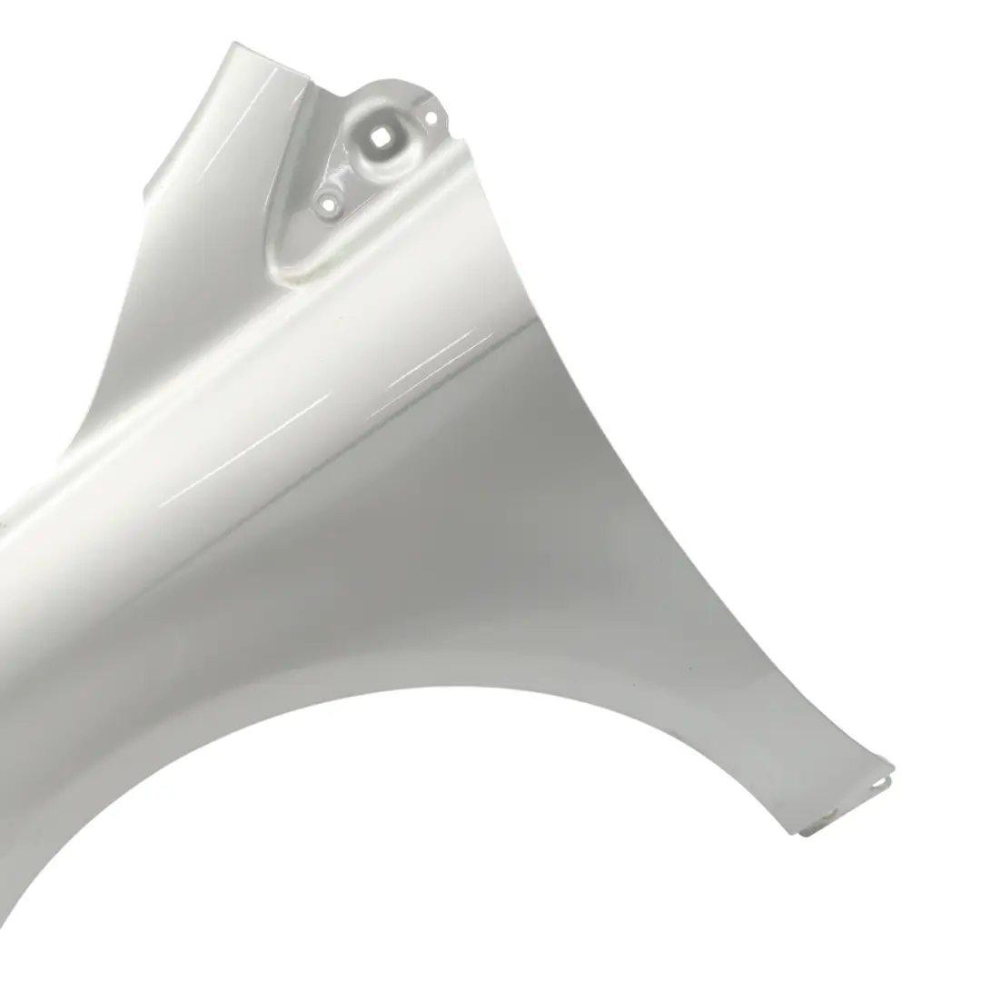 Mercedes W246 Aile Panneau Latéral Avant Gauche Argent Polaire Métallisé 761 - SKU A2468810101-PLS - Numéro de pièce A2468810101