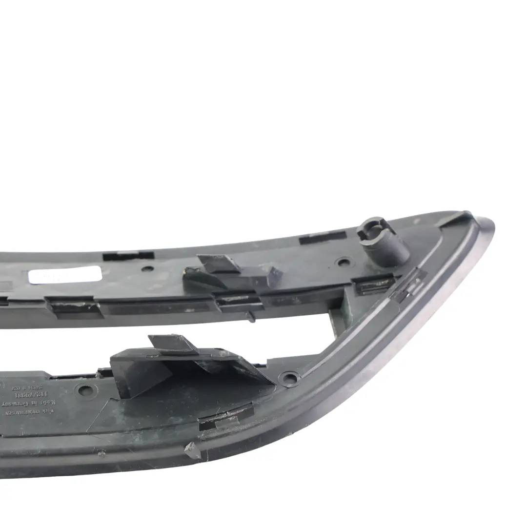 Mercedes W246 Garniture Calandre Pare-Chocs Avant Gauche - SKU A2468850622 - Numéro de pièce A2468850622