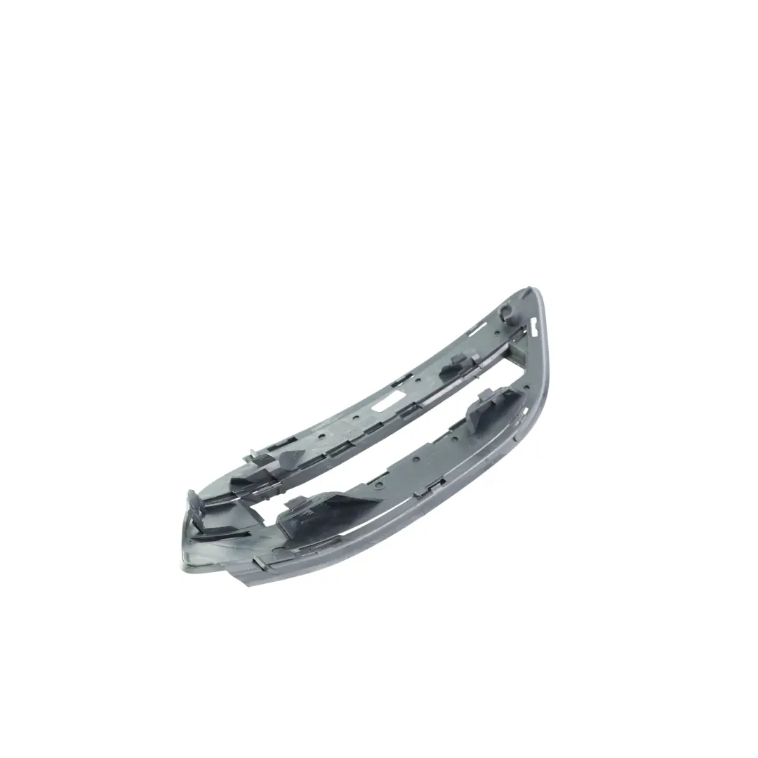 Moldura Panel Parachoques Delantero Rejilla Izquierda para Mercedes W246 con número de pieza A2468850622 Mercedes W246 Moldura Panel Parachoques Delantero Rejilla Izquierda - SKU A2468850622 - Número de pieza A2468850622