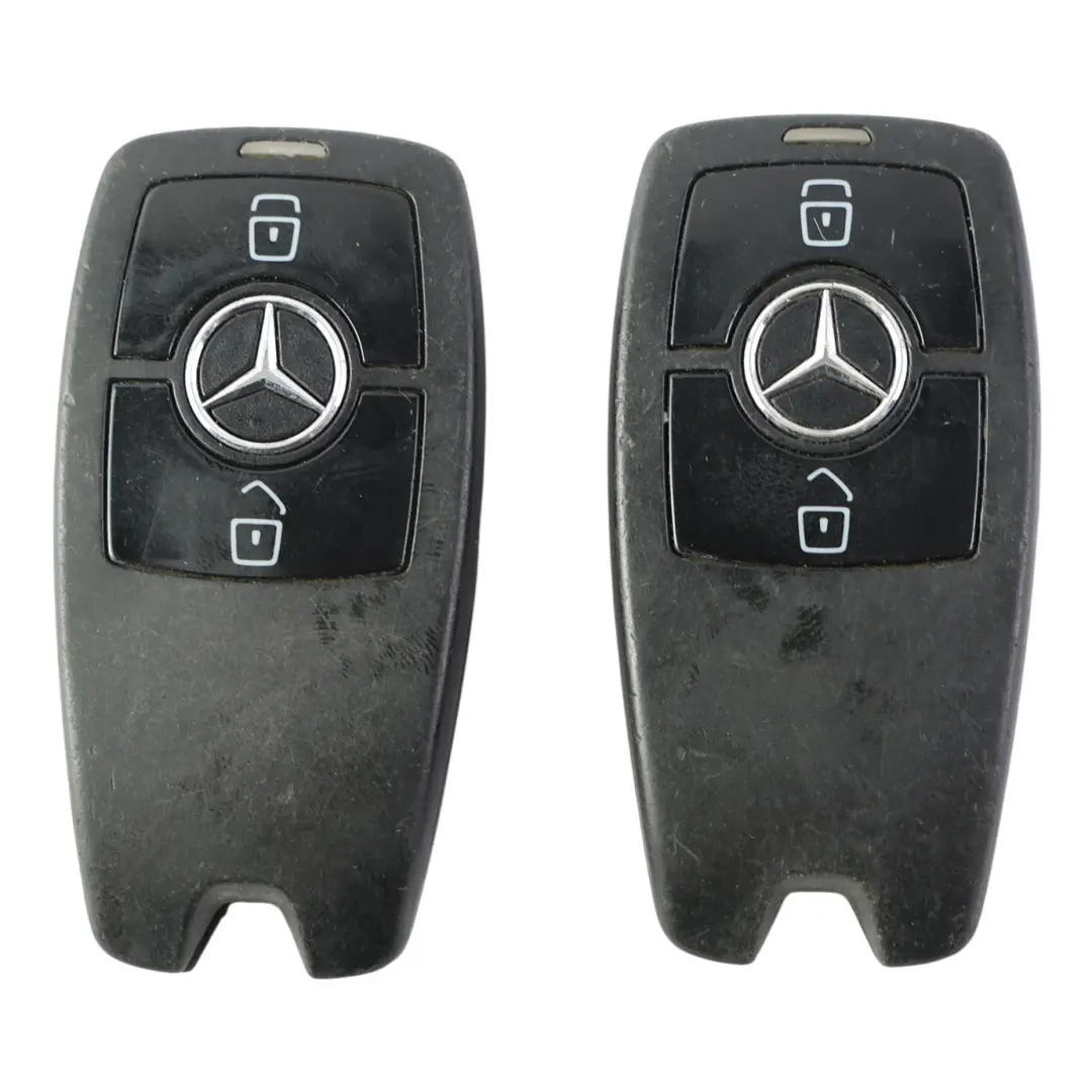 W907 Unité Contrôle Clé Télécommande Allumage x2 pour Mercedes Sprinter à propos du numéro de pièce A2479054403 Mercedes Sprinter W907 Unité Contrôle Clé Télécommande Allumage x2 - SKU A2479054403-1 - Numéro de pièce A2479054403