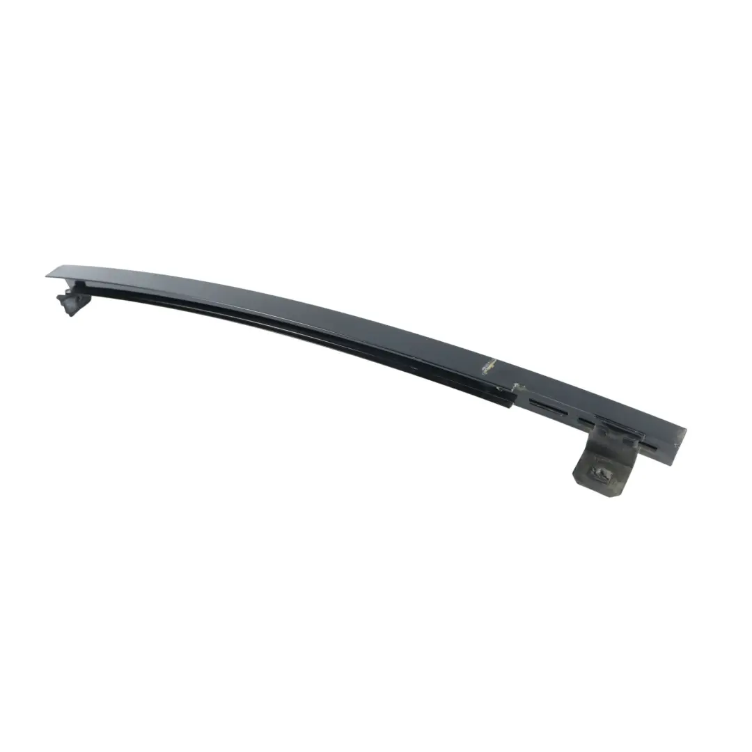 Baguette Garniture Vitre Porte Arrière Droite Noir pour Mercedes W251 à propos du numéro de pièce A2517300219 Mercedes W251 Baguette Garniture Vitre Porte Arrière Droite Noir - SKU A2517300219 - Numéro de pièce A2517300219