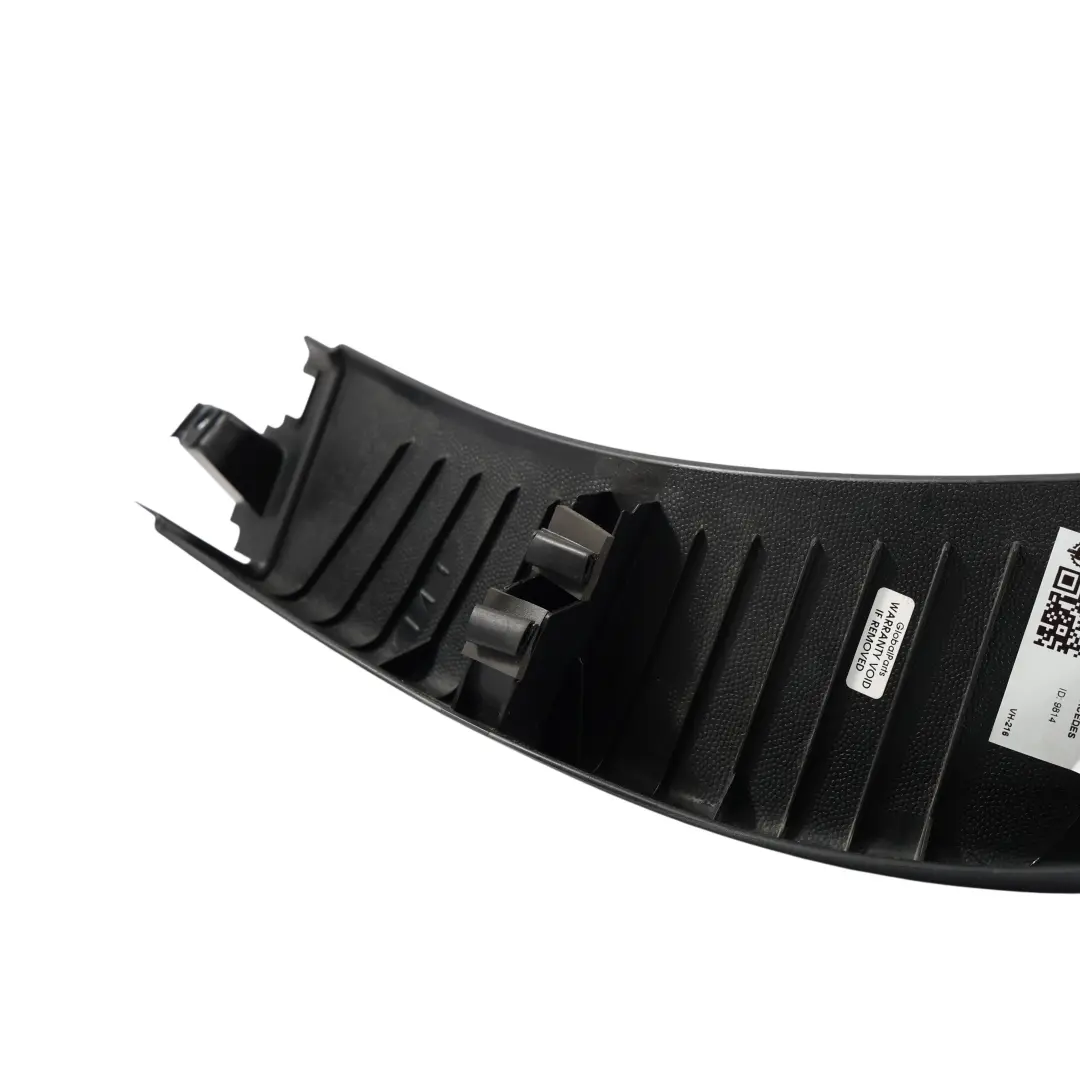 Osłona Pokrywy Bagażnika Lewa Górna Czarna A2517400170 do Mercedes W251 o numerze A2517400300 Mercedes W251 Osłona Pokrywy Bagażnika Lewa Górna Czarna A2517400170 - SKU A2517400300 - Numer Części A2517400300
