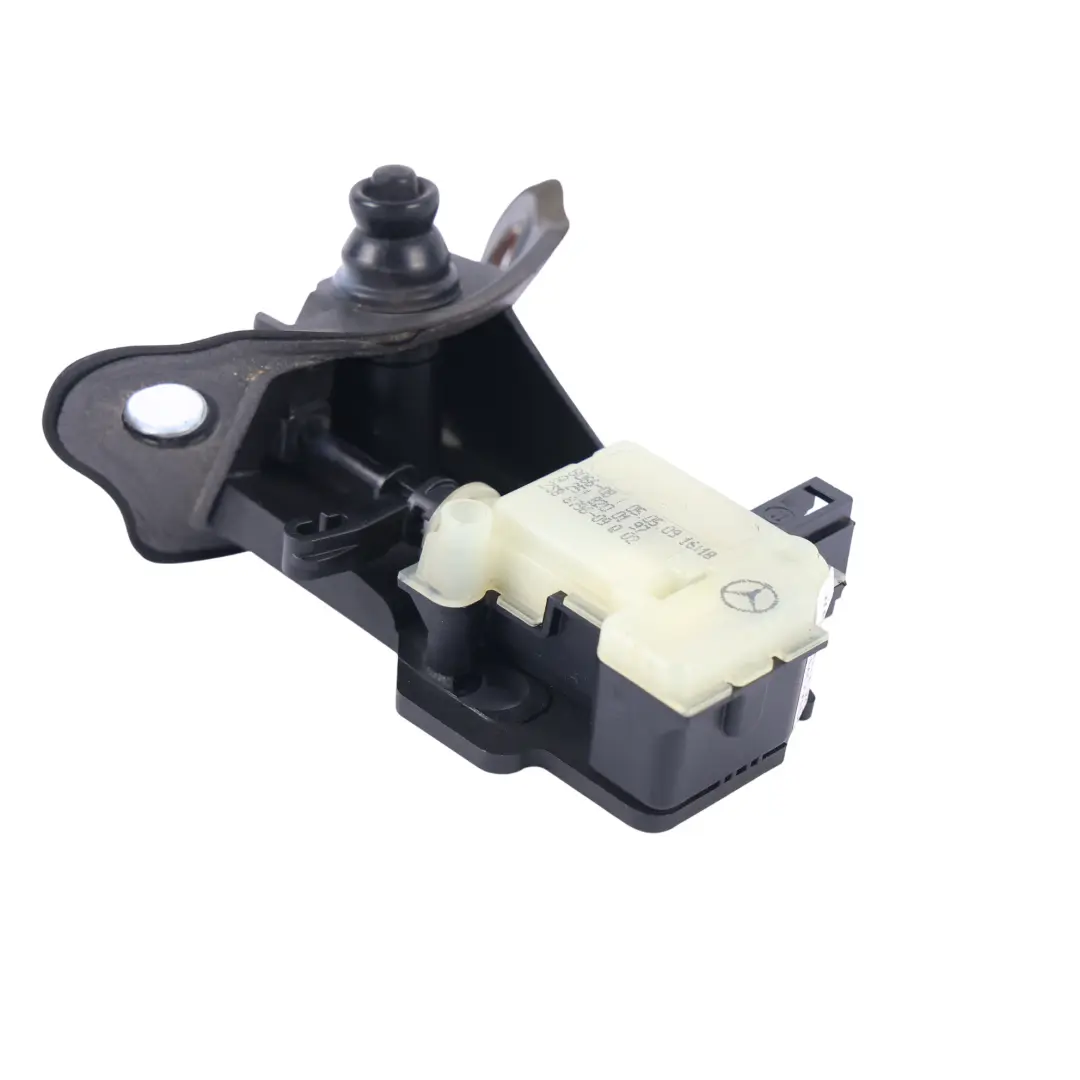 Résistance Actionneur Trappe Carburant pour Mercedes W164 C219 W221 à propos du numéro de pièce A2518200197 Mercedes W164 C219 W221 Résistance Actionneur Trappe Carburant - SKU A2518200197-3 - Numéro de pièce A2518200197