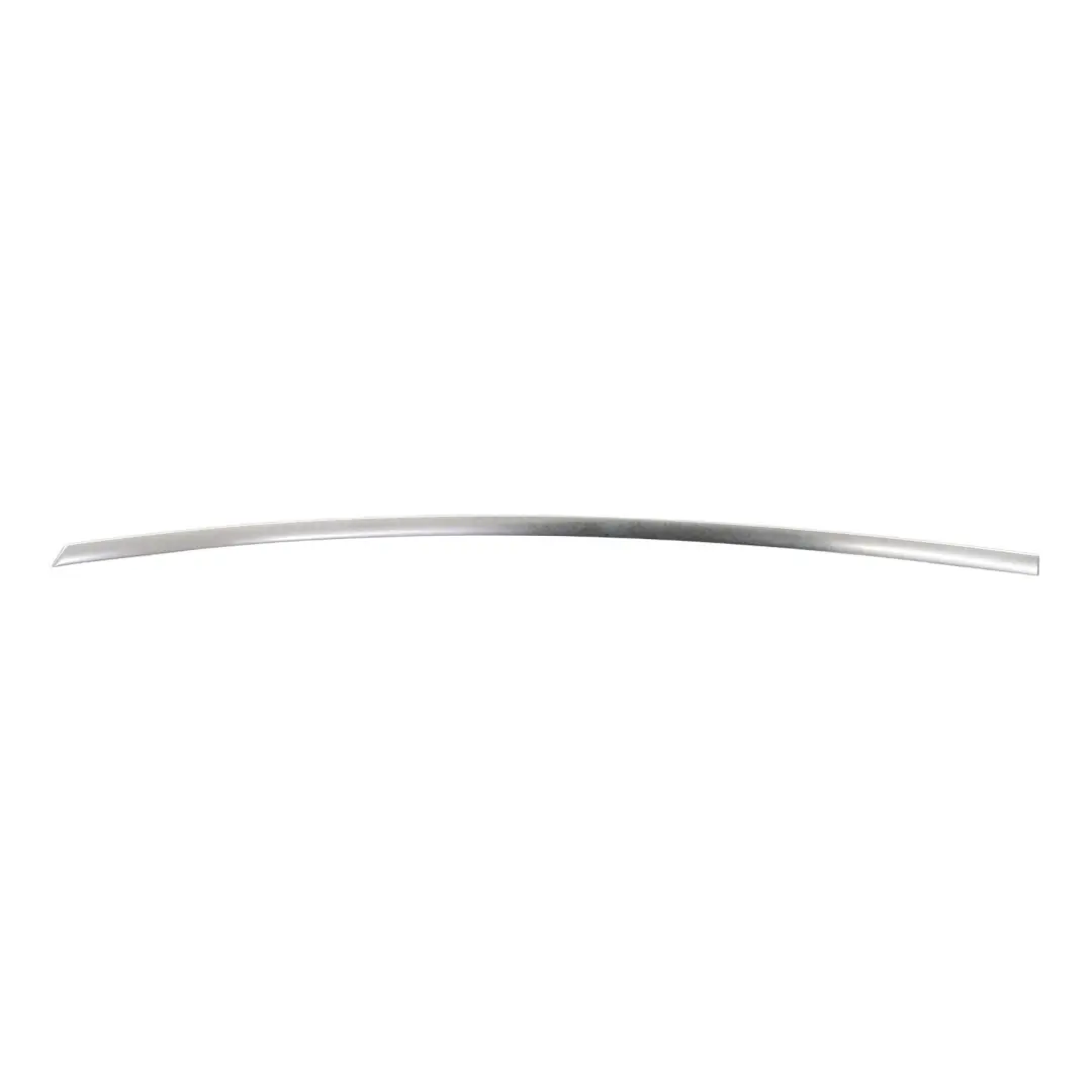 Baguette Guide Vitre Porte Arrière Supérieure Droite pour Mercedes C253 à propos du numéro de pièce A2537352400 Mercedes C253 Baguette Guide Vitre Porte Arrière Supérieure Droite - SKU A2537352400 - Numéro de pièce A2537352400
