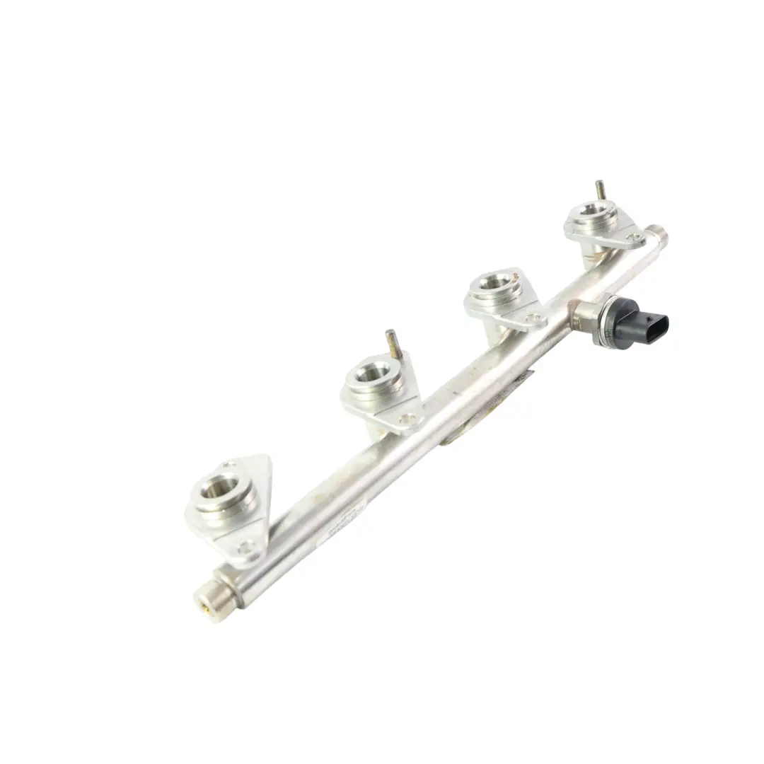 OM270.910 Tubo Linea Rail Carburante per Mercedes W176 W204 C207 W212 con numero di parte A2700701595 Mercedes W176 W204 C207 W212 OM270.910 Tubo Linea Rail Carburante - SKU A2700701595-1 - Numero di parte A2700701595