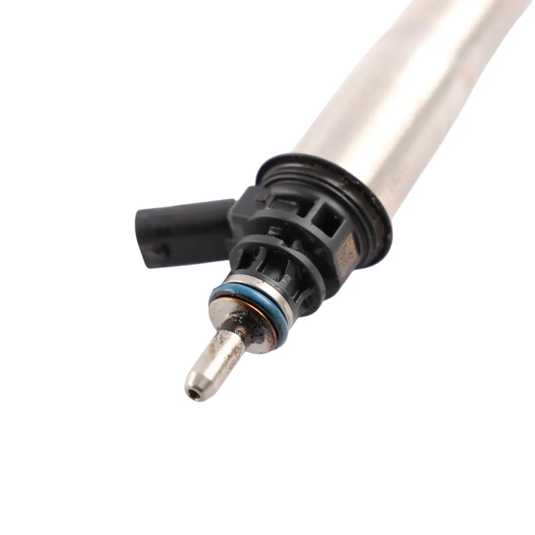 Injector Injection Nozzle Petrol Left N/S to Mercedes C207 W212 Fuel with Part number A2720700187 Mercedes C207 W212 Fuel Injector Injection Nozzle Petrol Left N/S - SKU A2720700187 - Part number A2720700187