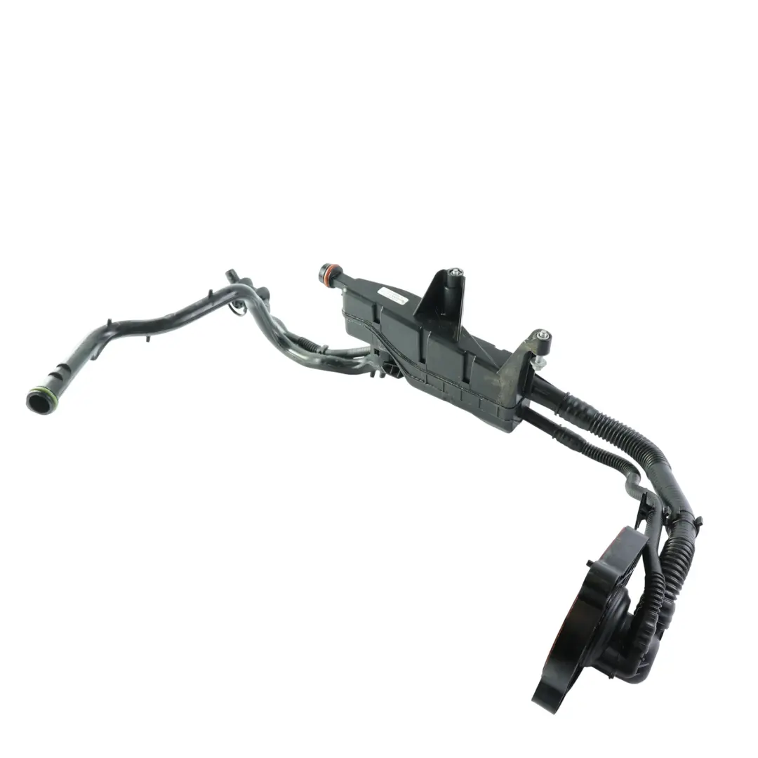 C43 AMG Separatore Olio Tubo Sfiato M272.823 per Mercedes W205 C207 W212 con numero di parte A2760107111 Mercedes W205 C207 W212 C43 AMG Separatore Olio Tubo Sfiato M272.823 - SKU A2760107111 - Numero di parte A2760107111
