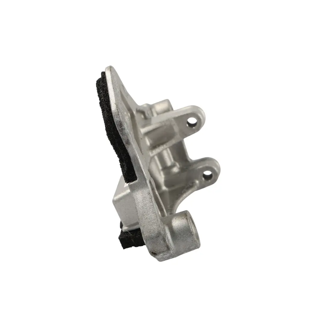 Wspornik Uchwyt Łapa Pompy Wody do Mercedes C118 W177 o numerze A2822036300 Mercedes C118 W177 Wspornik Uchwyt Łapa Pompy Wody - SKU A2822036300 - Numer Części A2822036300